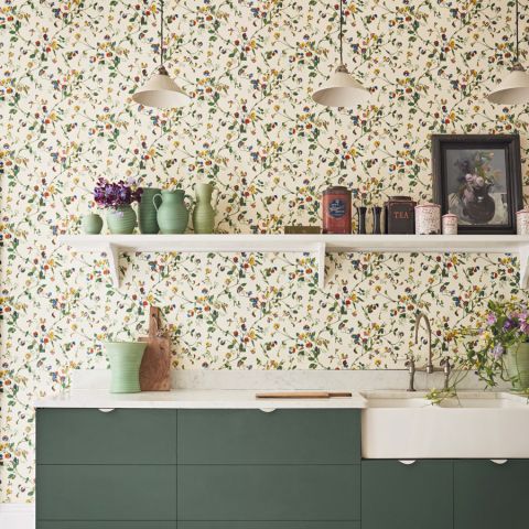 Sweet Pea - Autumnal Multi on Cream wallpaper